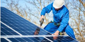 Installation Maintenance Panneaux Solaires Photovoltaïques à Bernes